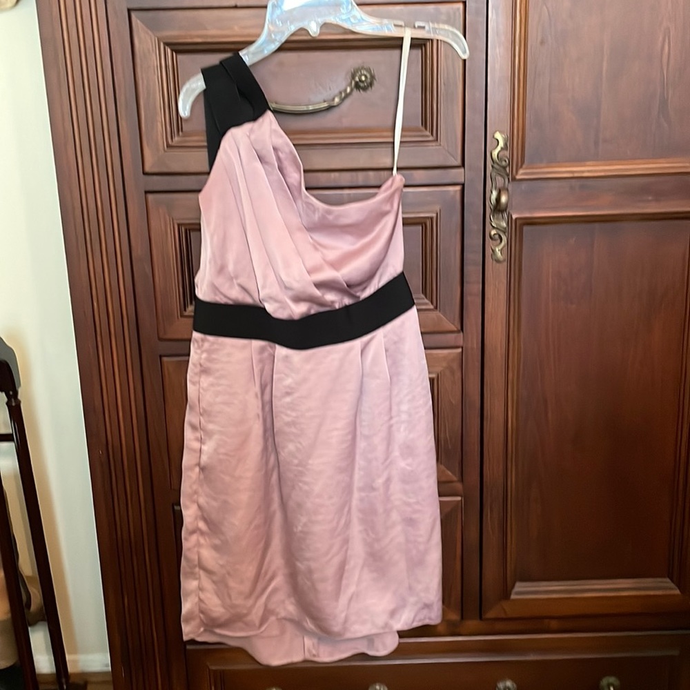 BCBGeneration dress with liner and pockets!!